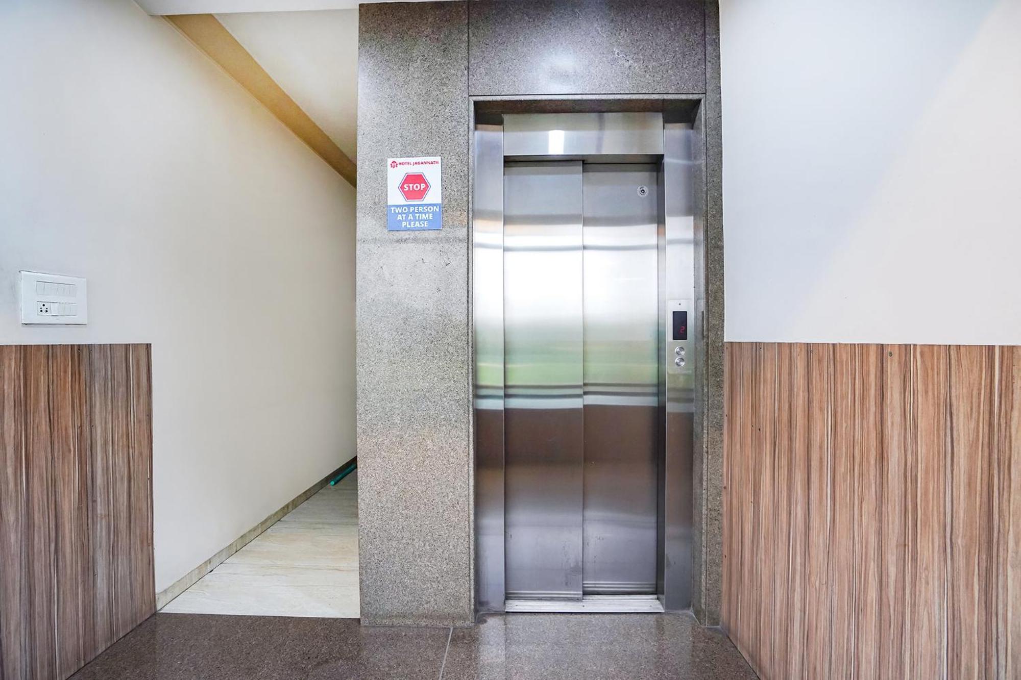 Fabhotel Jagannath - Nr Platinum Hospital, Sitabuldi ナーグプル エクステリア 写真